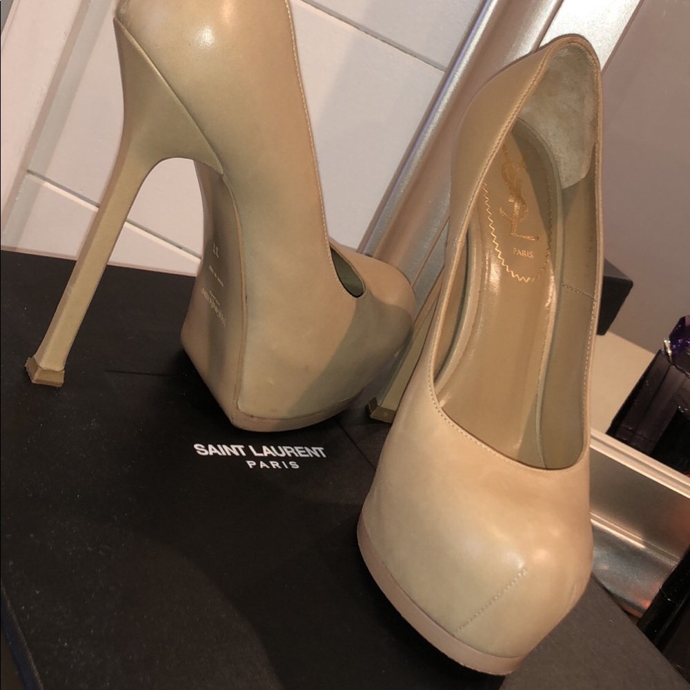 Yves Saint Laurent HEELS (YSL)!